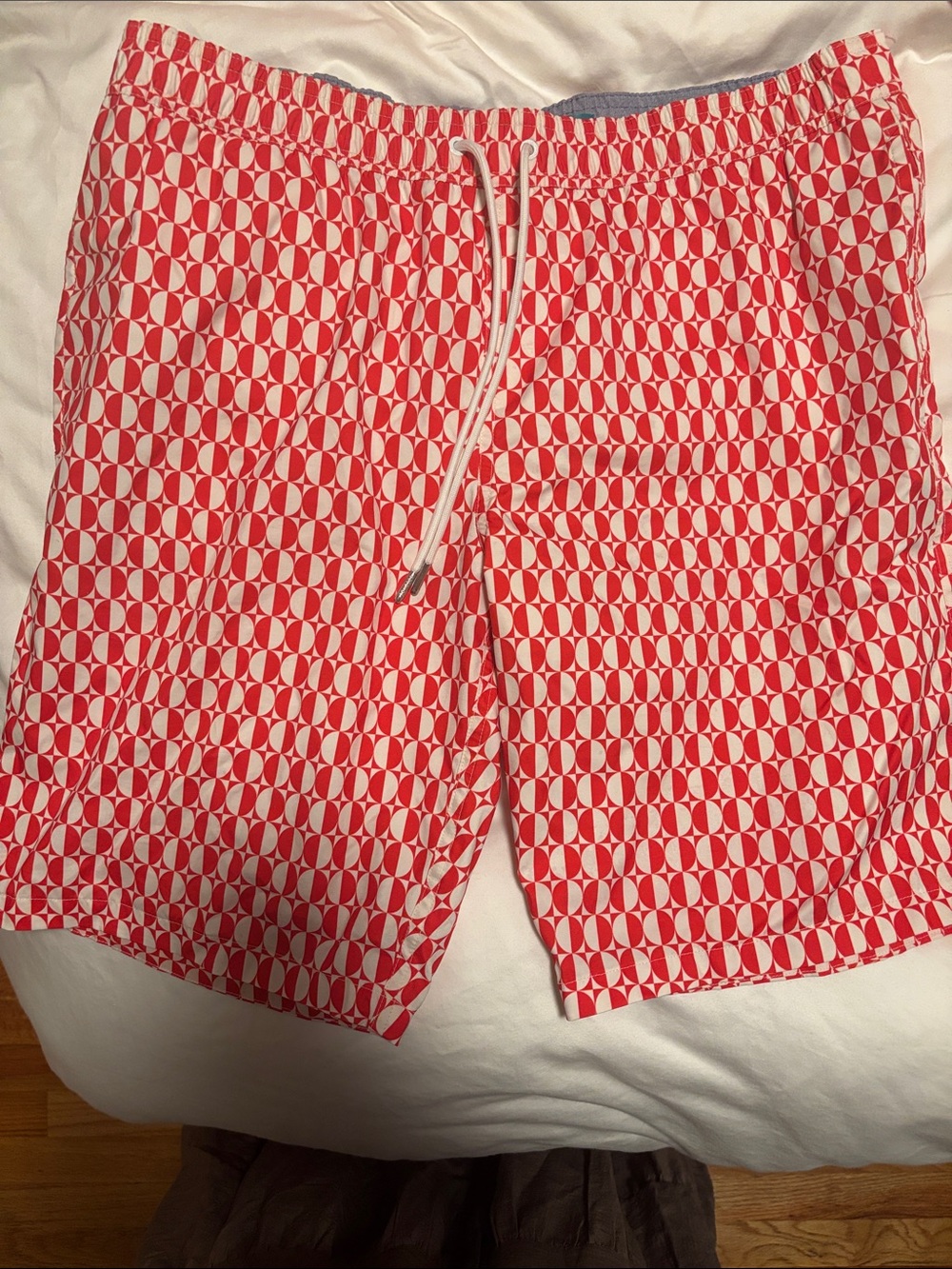 Bonobos Red and White Geometric Swim Trunks size M / 33